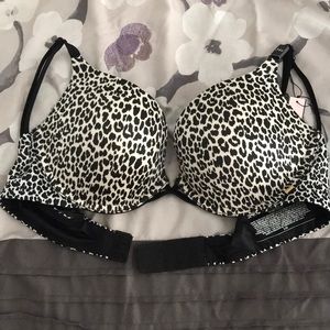 34B VS bra